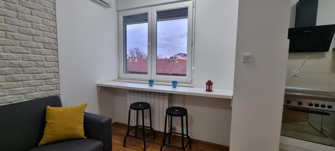 Grove II Apartment = Strict City Centre Nowy Sad Zewnętrze zdjęcie