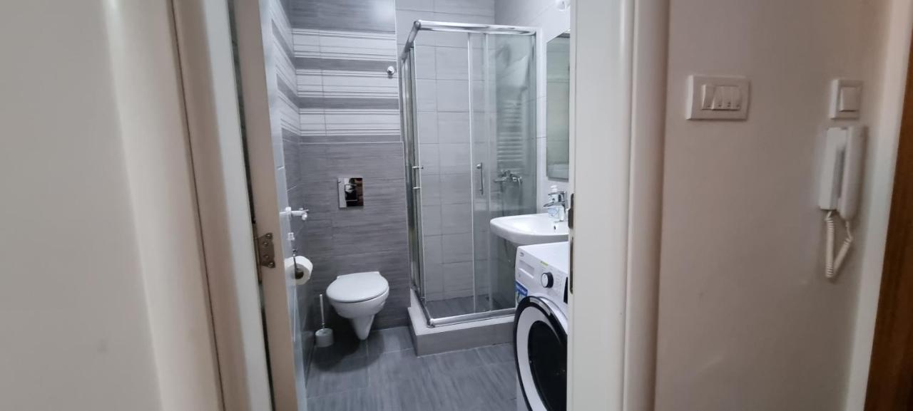 Grove II Apartment = Strict City Centre Nowy Sad Zewnętrze zdjęcie